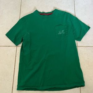 green vineyard vines t shirt- kids large